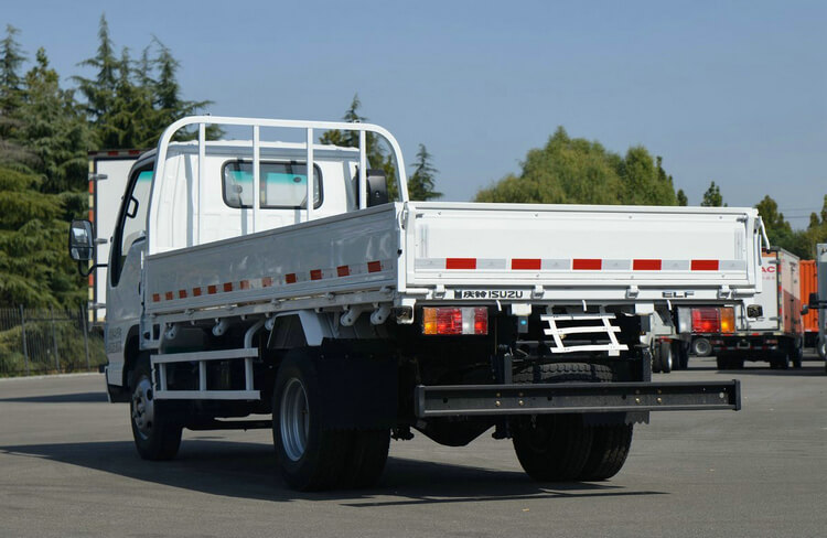 3Tons ISUZU Cargo Truck