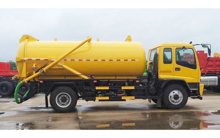 ISUZU FTR Vacuum Sewage Trucks