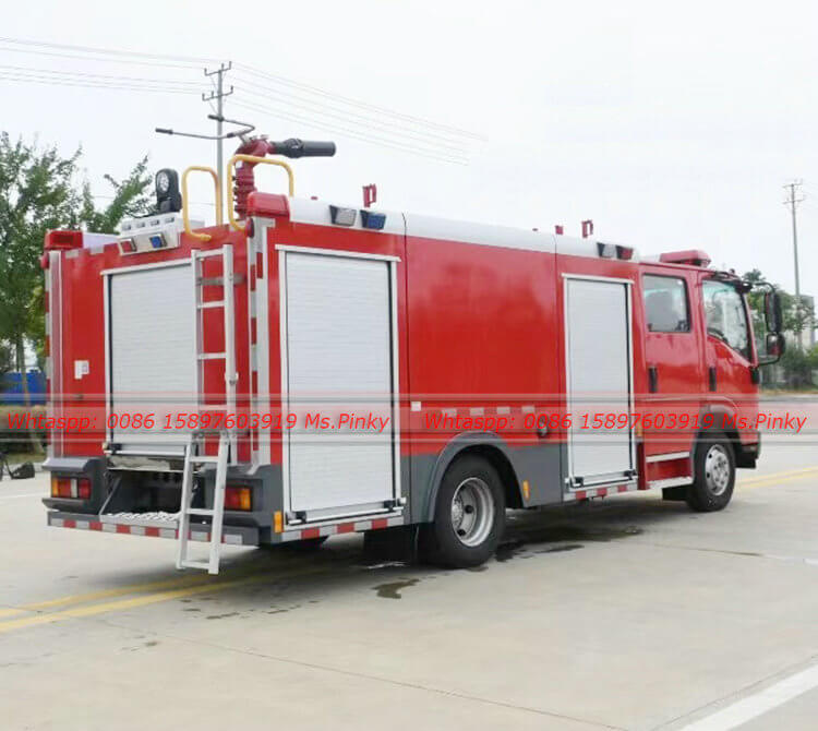 700P ELF ISUZU  Foam Fire Emergency Fighting Truck