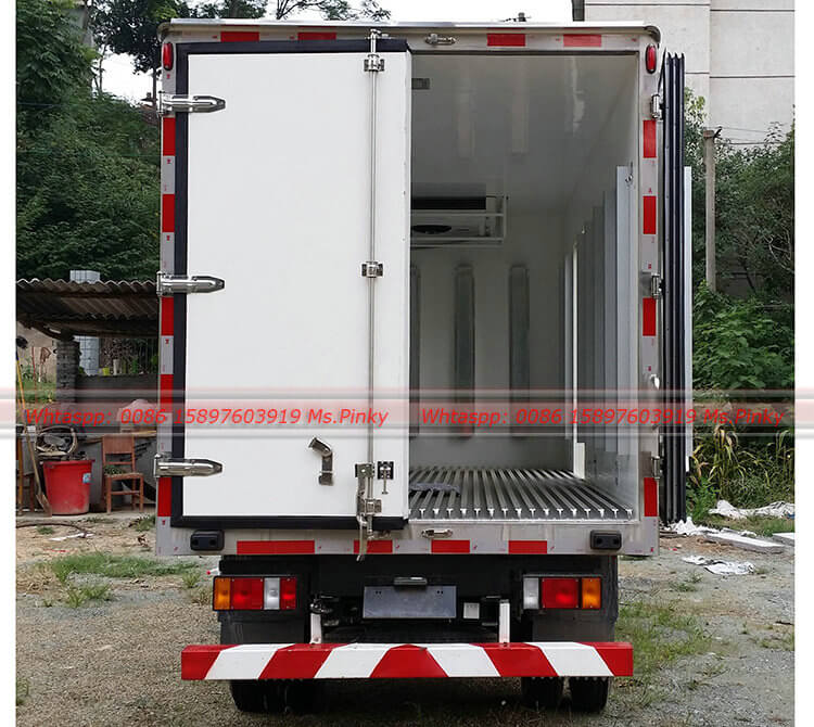 ISUZU 600P Chiller Truck Freezer
