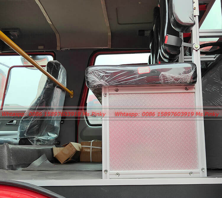 6x4 10Wheels HOWO 15Tons Water Tank Foam Fire Truck For Sales