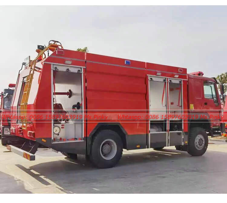 4x4 HOWO Fire Truck With Water Tank