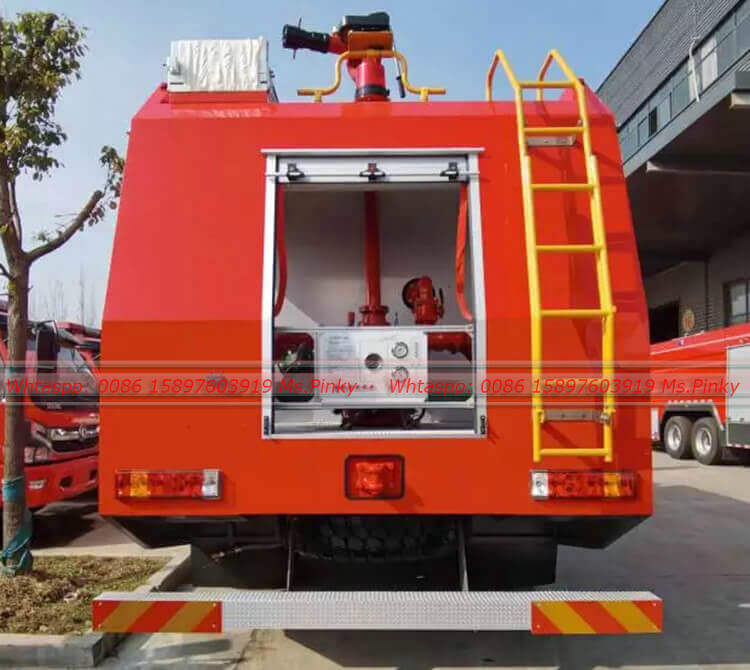 HOWO All Wheel Drive Water Tank Fire Truck