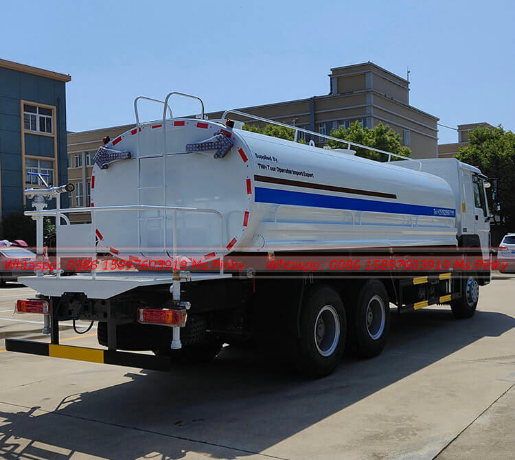 HOWO Truck With Water Tanker