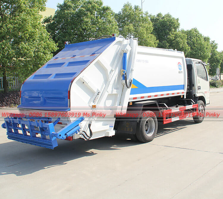 ISUZU Movable refuse compactor with truck