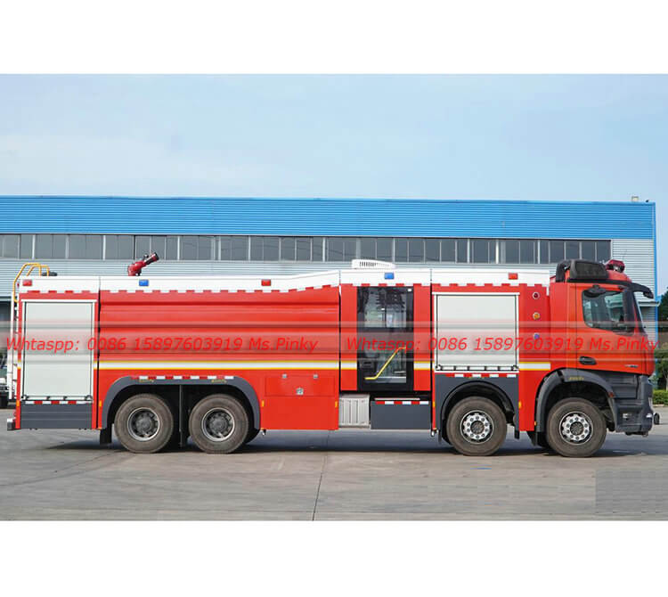Mercedes Benz AirPort Fire Truck