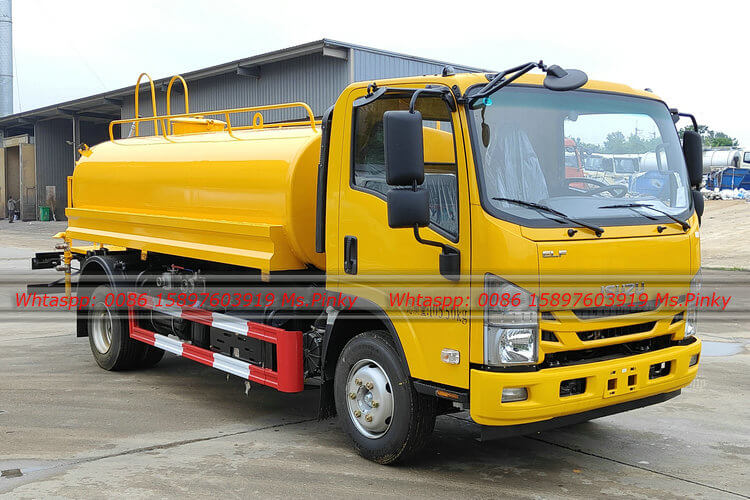 Water Spraying Truck configuration multifunctional construction site dust truck pictures Large scale sprinkler truck manufacturer